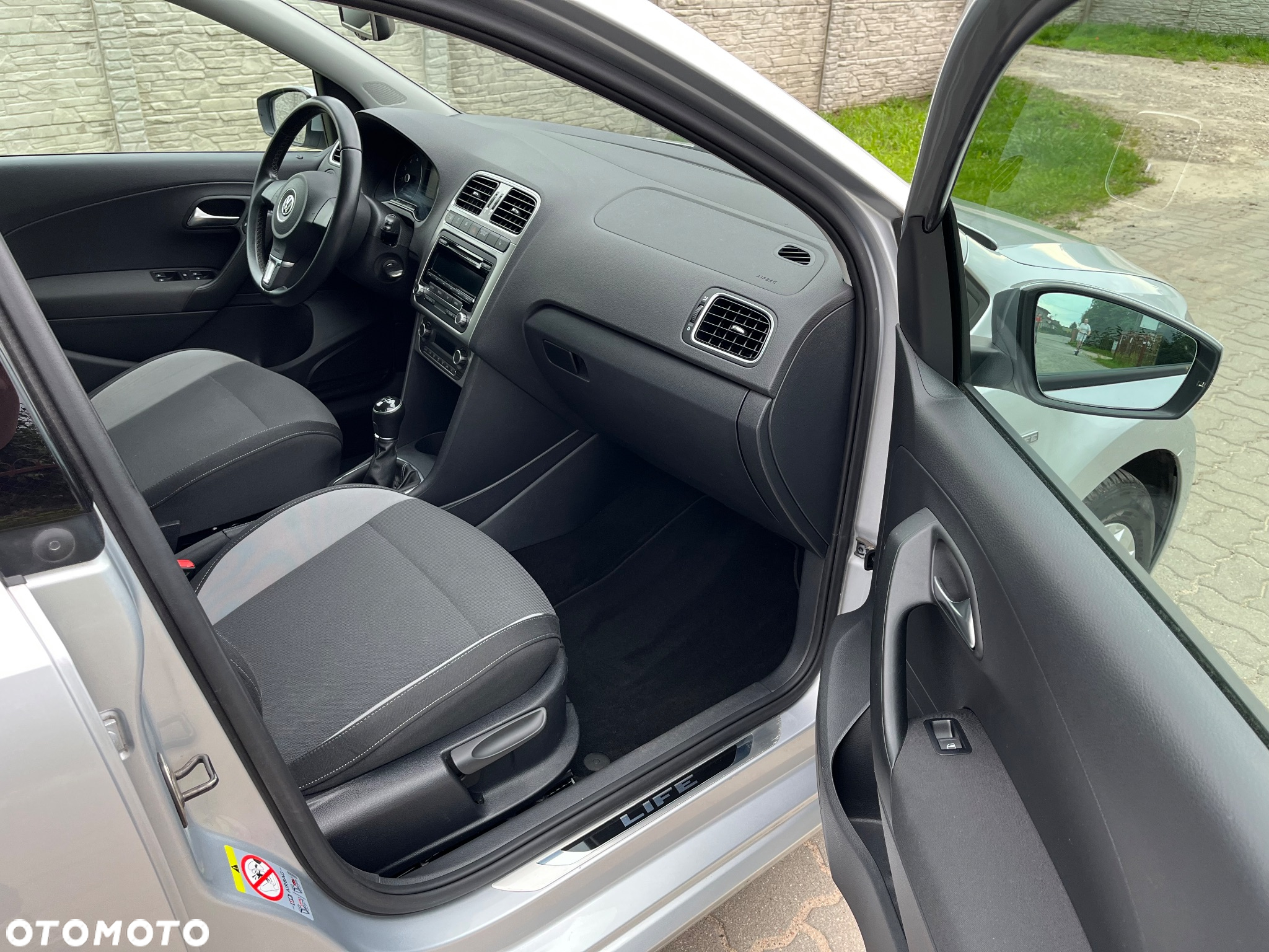 Volkswagen Polo 1.4 Life - 25