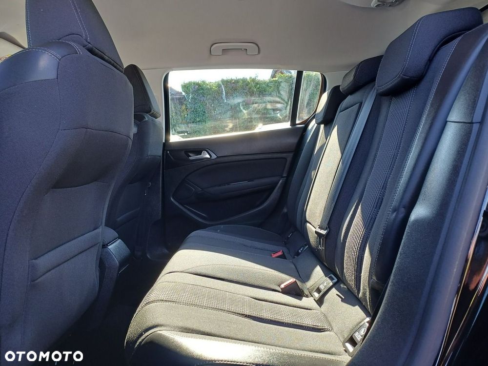 Peugeot 308 2.0 HDi Allure - 17