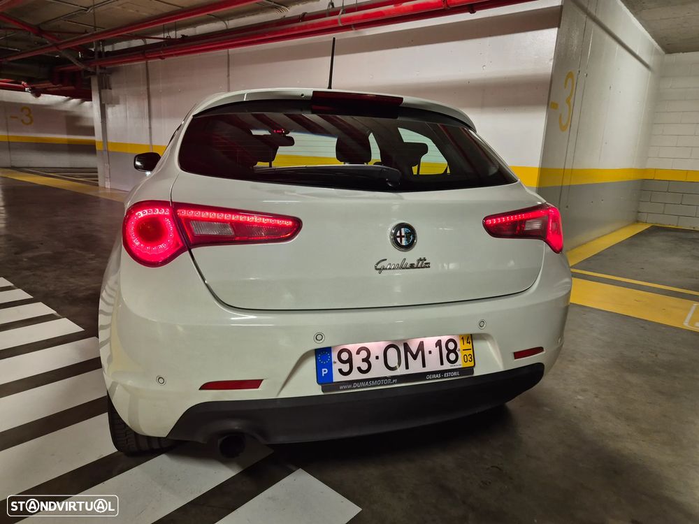 Alfa Romeo Giulietta 1.6 JTDM Impression - 11
