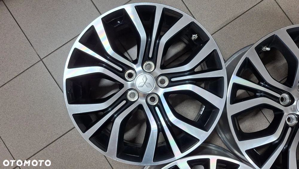 Felgi Aluminiowe 18 Mitsubishi Outlander III 5x114.3 ET 38 - 11