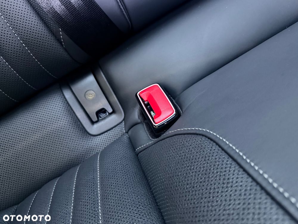 Audi A6 Avant 55 TFSI e quattro S tronic sport - 23