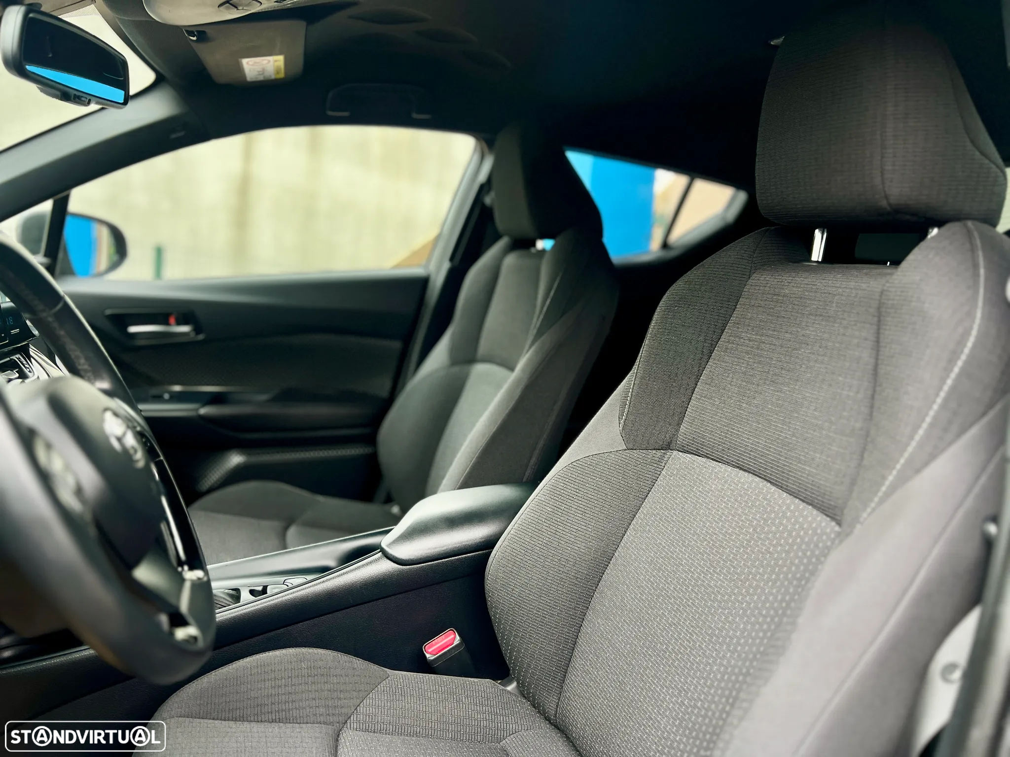Toyota C-HR 1.8 HSD Comfort - 14