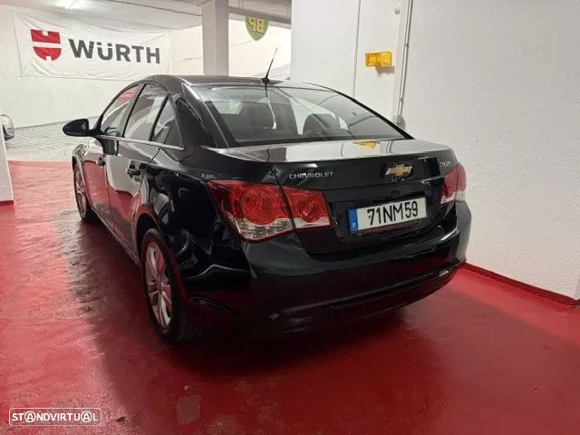 Chevrolet Cruze 1.7 VCDi LT - 5