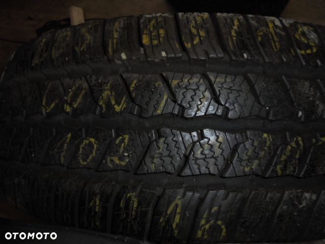 OPONA 205/65R15C CONTINENTAL VAN CONTACT WINTER DOT 1216 11MM - 1