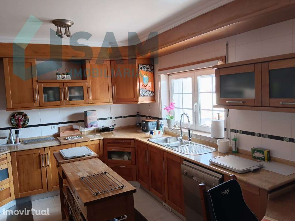 Excelente Moradia T3 com Piscina, Garagem e Zona de Lazer - Grande imagem: 4/39