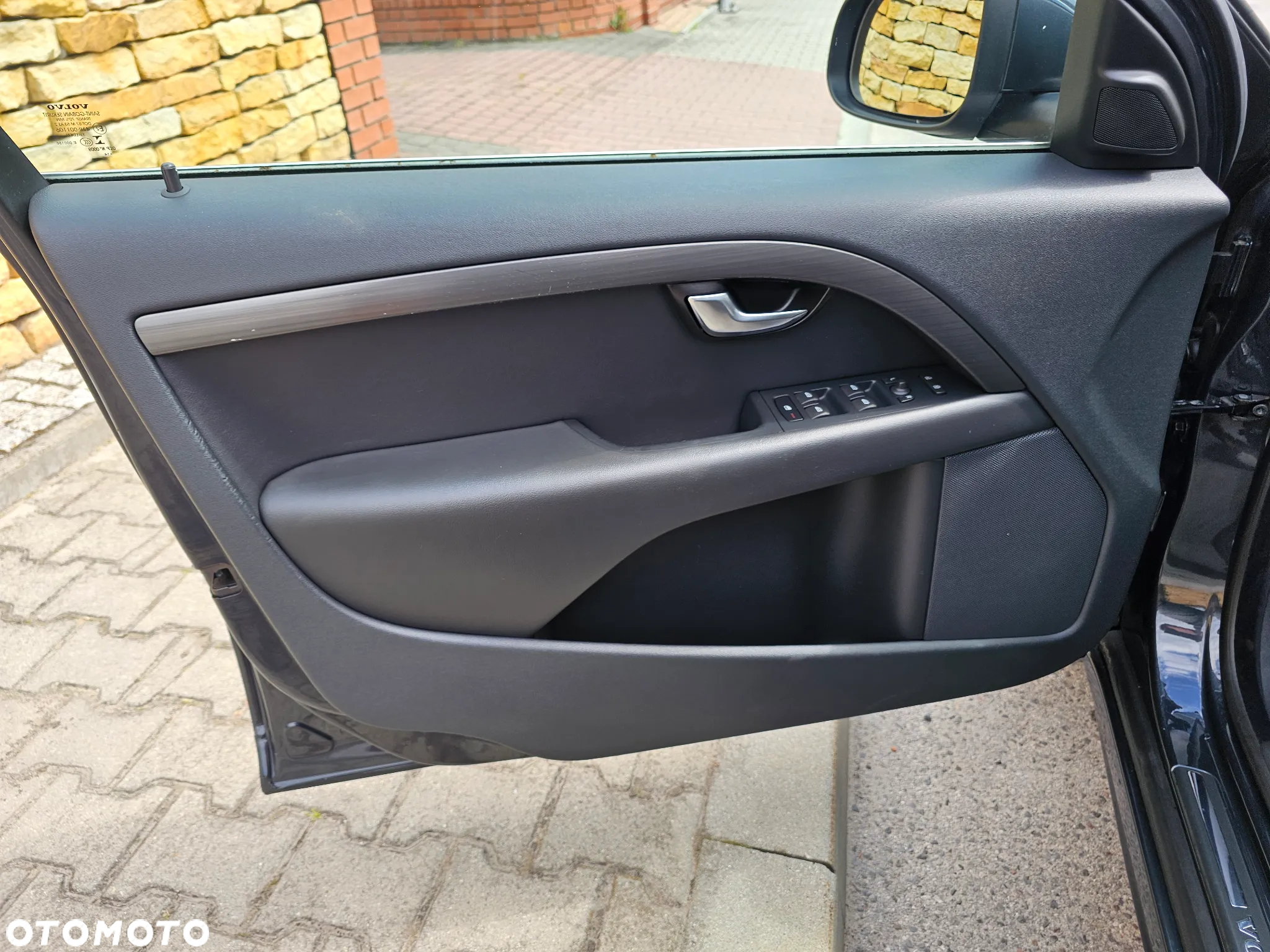 Volvo V70 D3 Geartronic Kinetic - 29