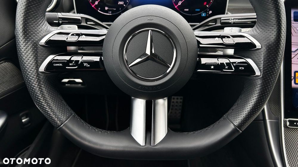 Mercedes-Benz Klasa C 180 mHEV AMG - 15