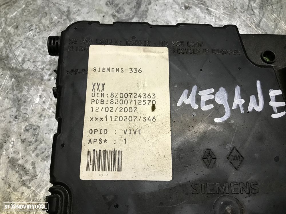 Modulo UCH / Caixa fusiveis Renault Megane II / Scenic II 8200351183 8200306434 8200280937 8200305575 8200724363 8200712570 8200606826 8200525384 8200351186 8200411363 - 8