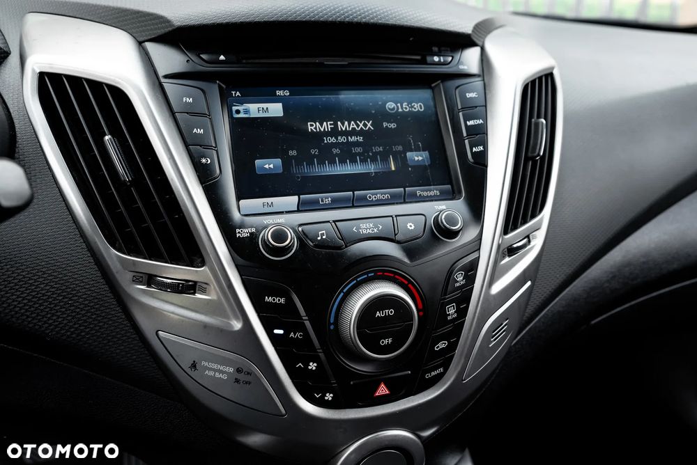 Hyundai Veloster 1.6 GDI Style - 19