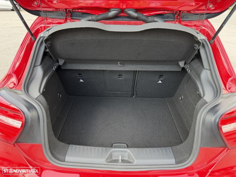 Mercedes-Benz A 180 d AMG Line - 16