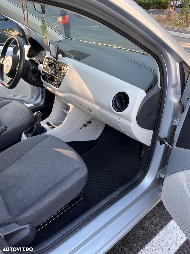Volkswagen up! 1.0 BMT High - 3
