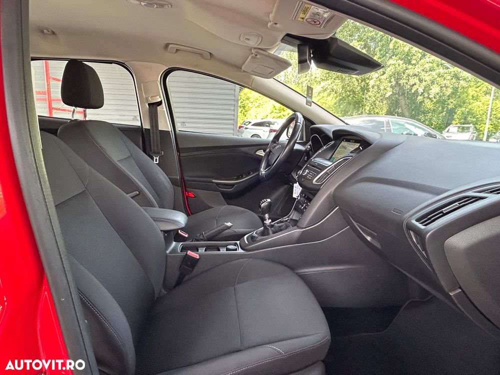 Ford Focus - 7