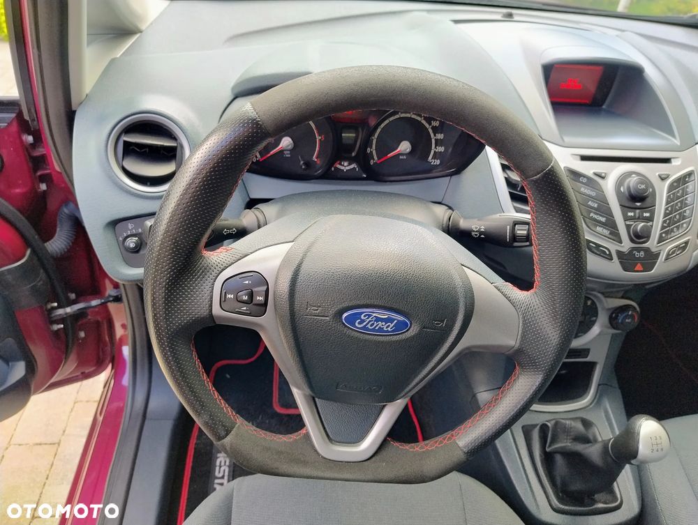 Ford Fiesta - 10