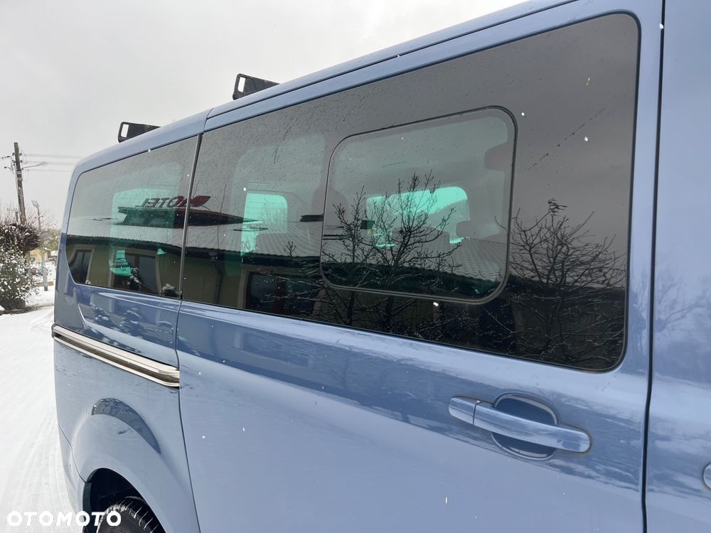 Ford Tourneo Custom - 17