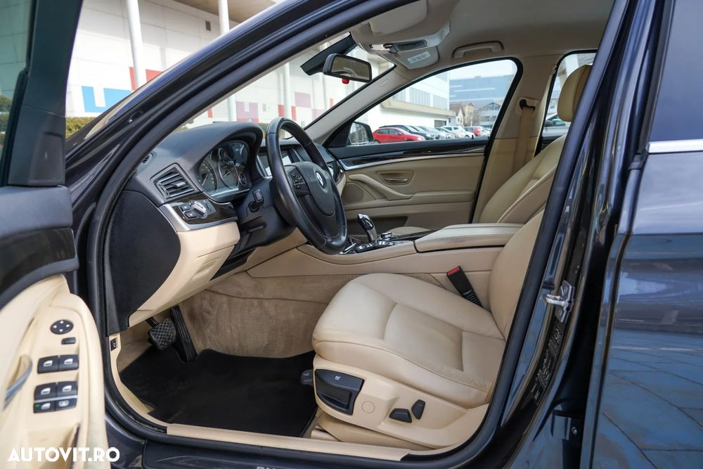 BMW Seria 5 523i Sport-Aut. - 8