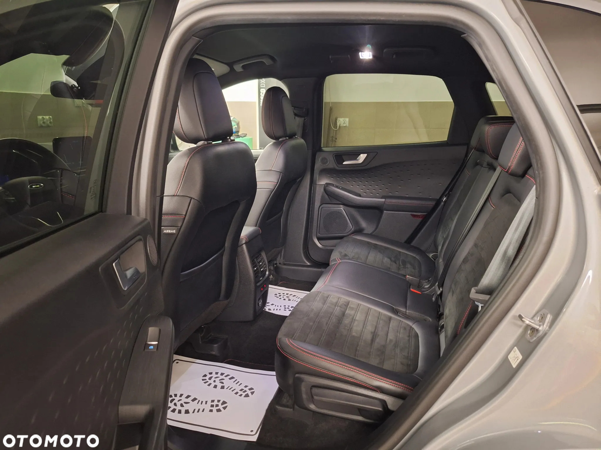 Ford Kuga 2.0 EcoBlue Hybrid ST-LINE X - 20