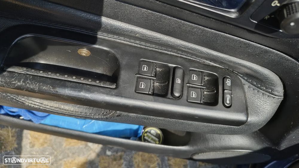 Volkswagen Golf 1.4i Confortline JE+AC — fotografia 4