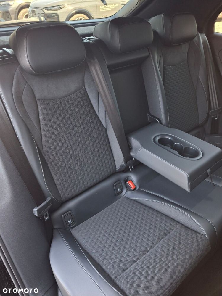 Volkswagen T-Roc 1.5 eTSI R-Line DSG - 18