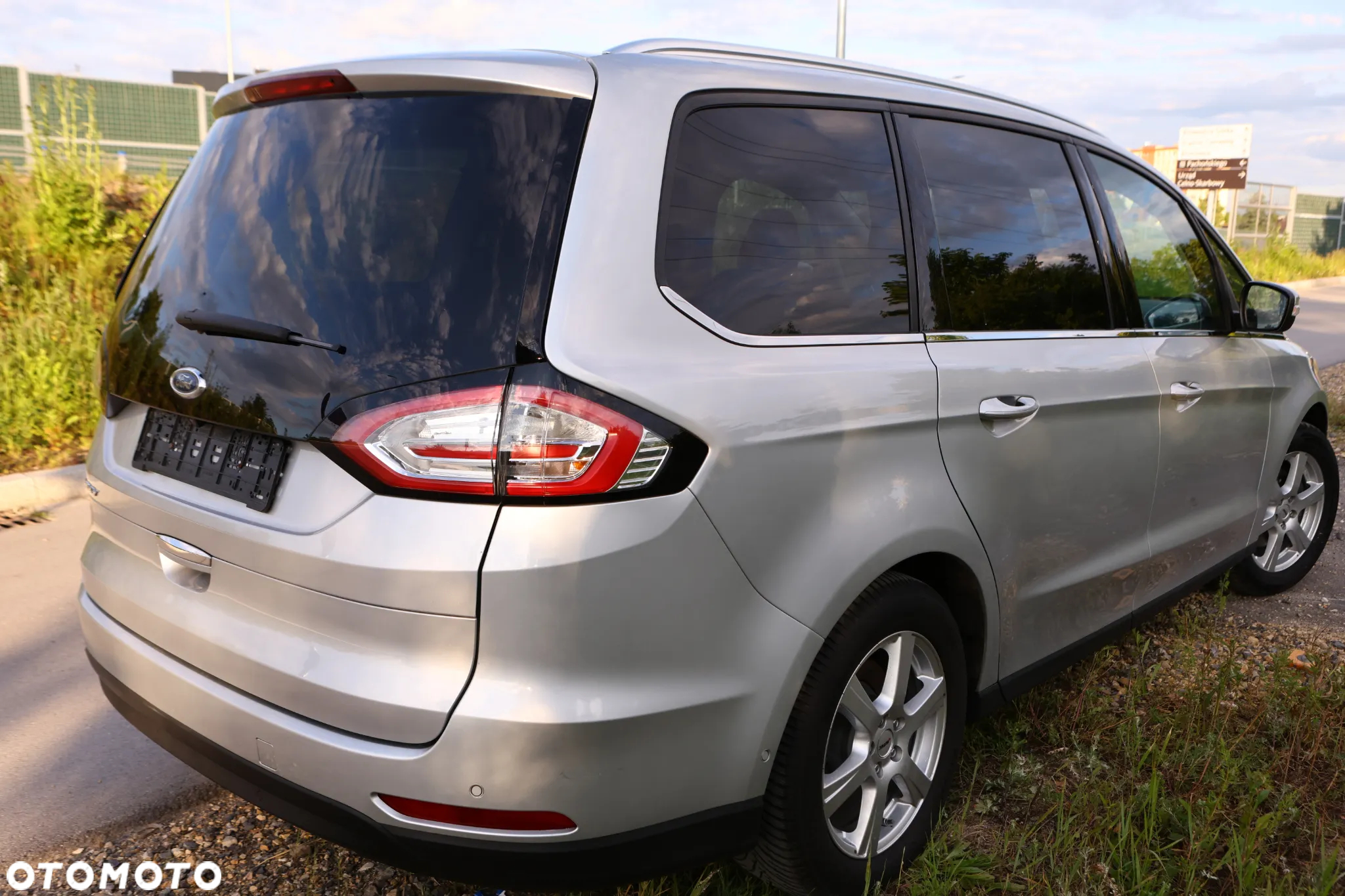 Ford Galaxy 1.5 EcoBoost Titanium - 14