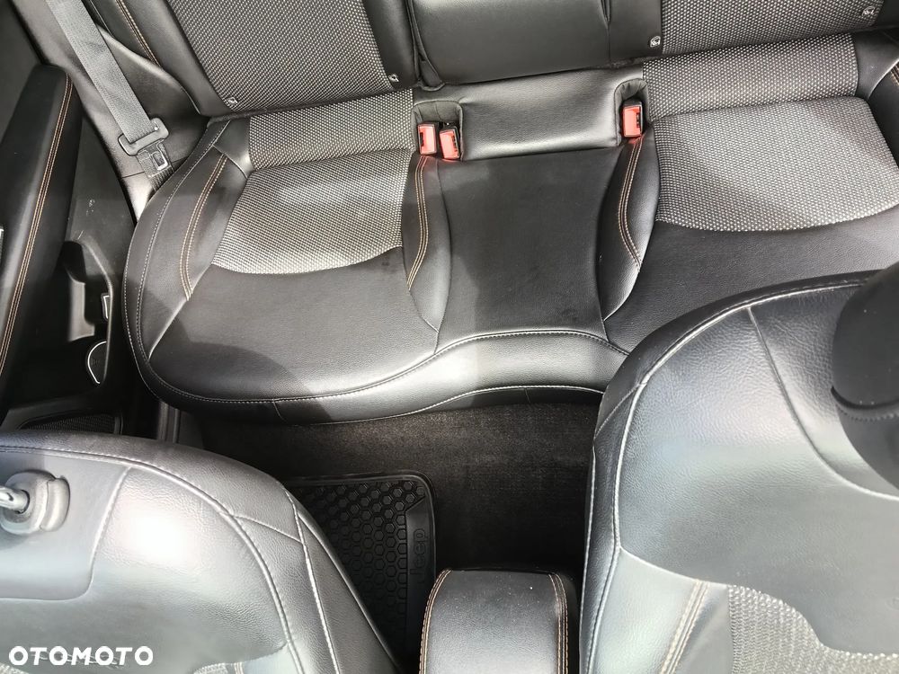 Jeep Compass 1.4 MultiAir Limited - 22