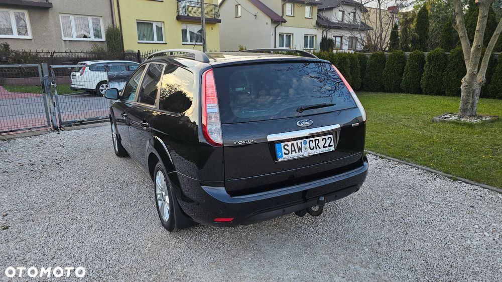Ford Focus 2.0 TDCi DPF Ghia - 23
