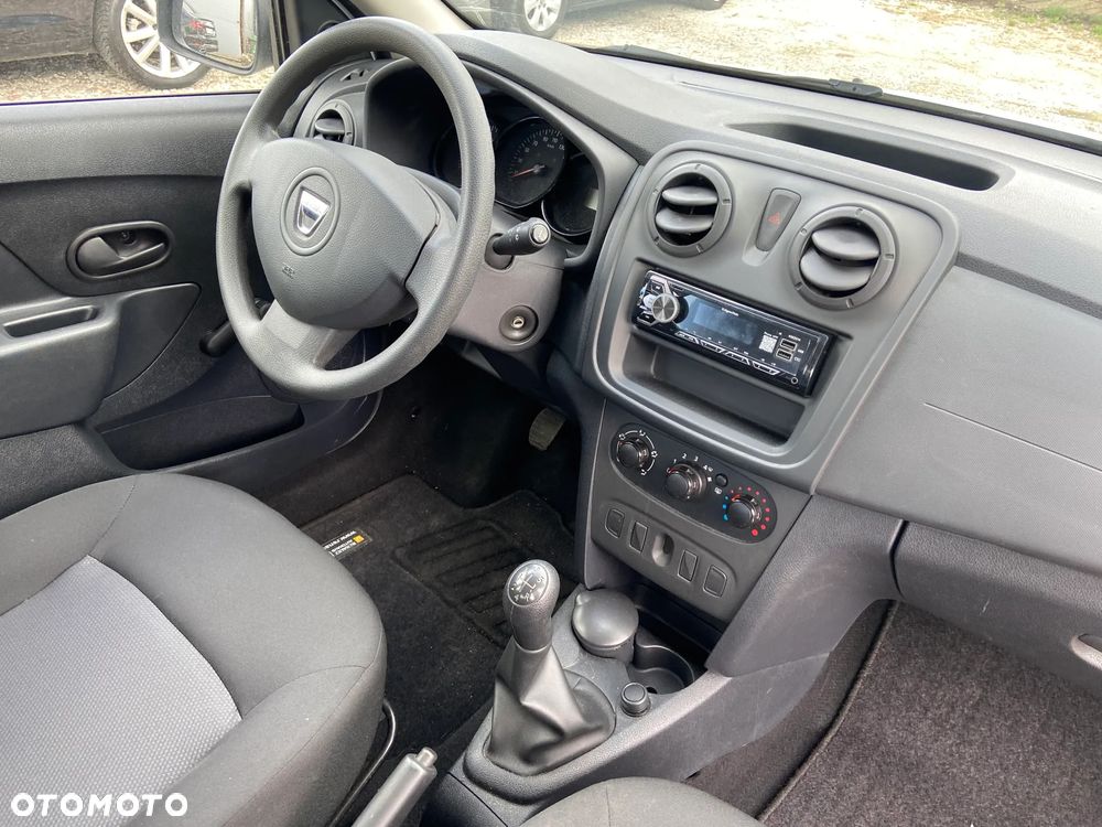Dacia Sandero - 25