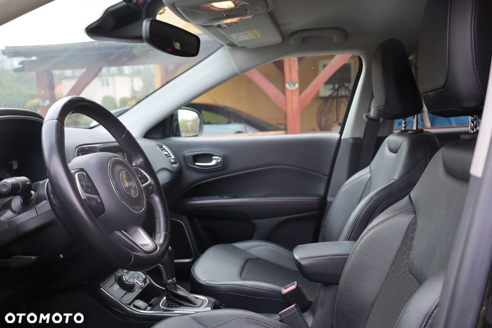 Jeep Compass - 23