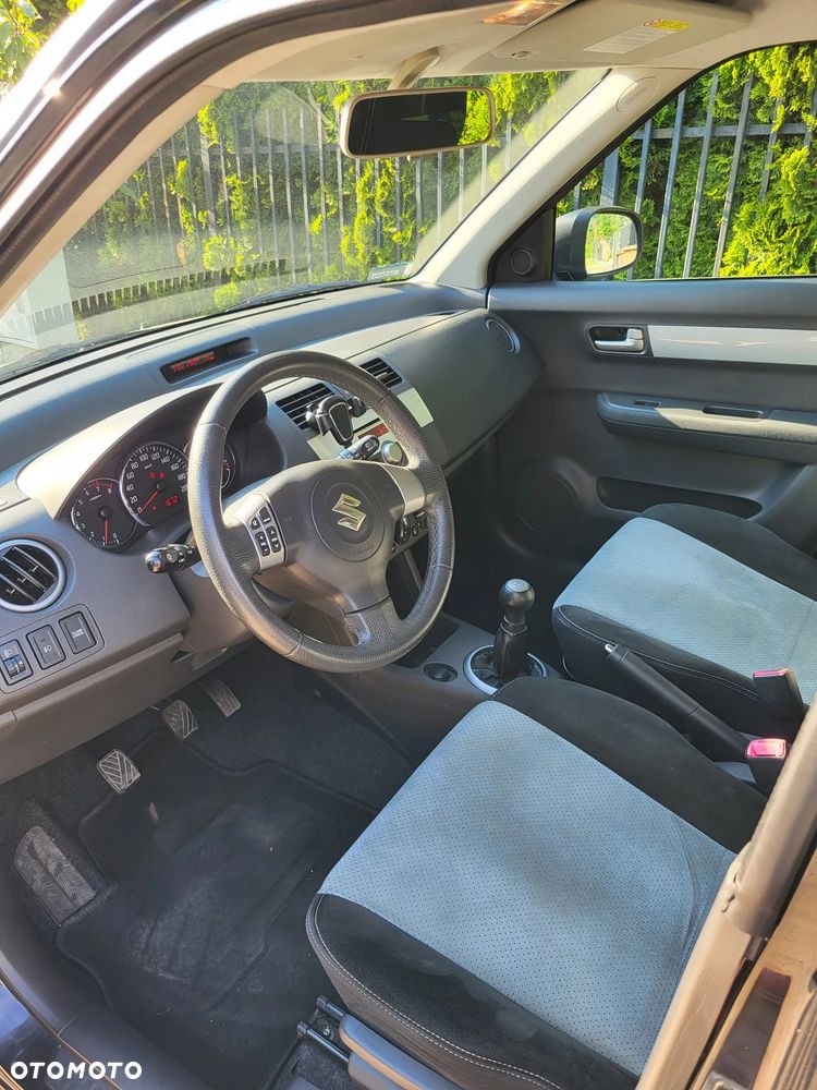 Suzuki Swift - 5