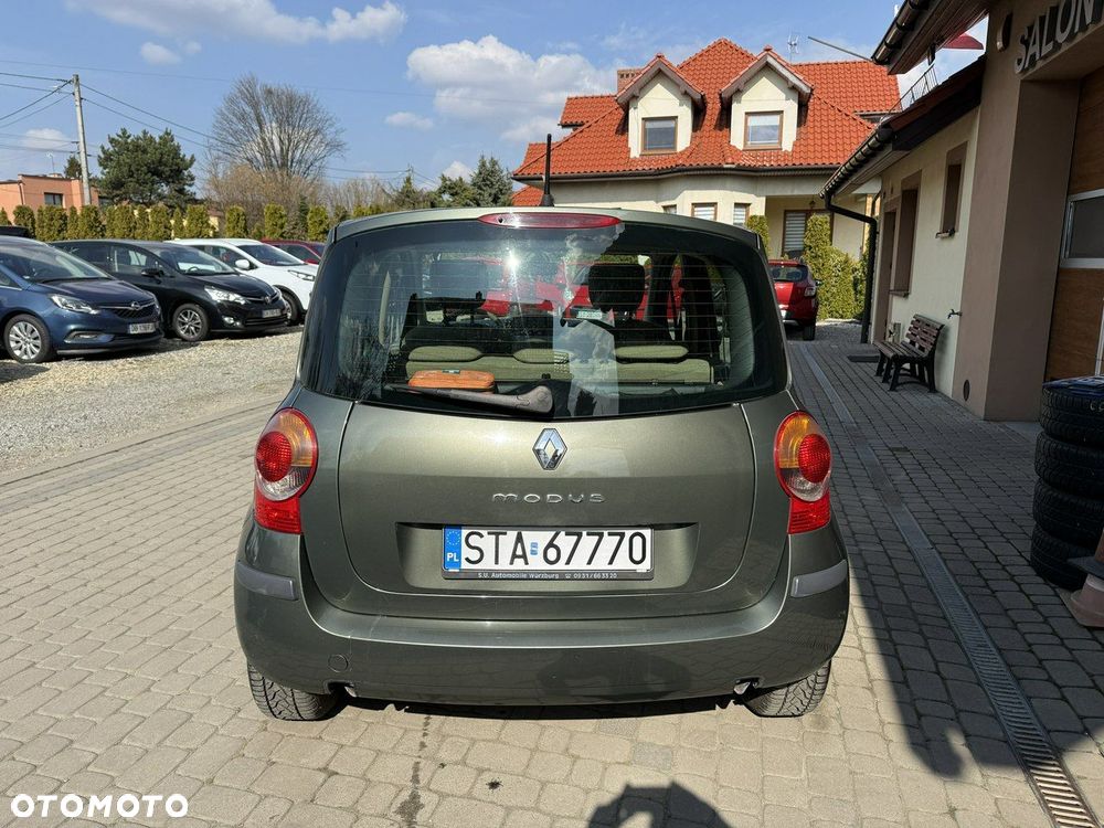 Renault Modus 1.6 16V Privilege - 8