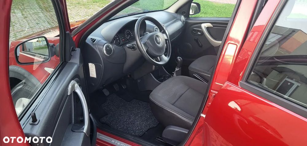 Dacia Sandero Stepway 1.6 - 8