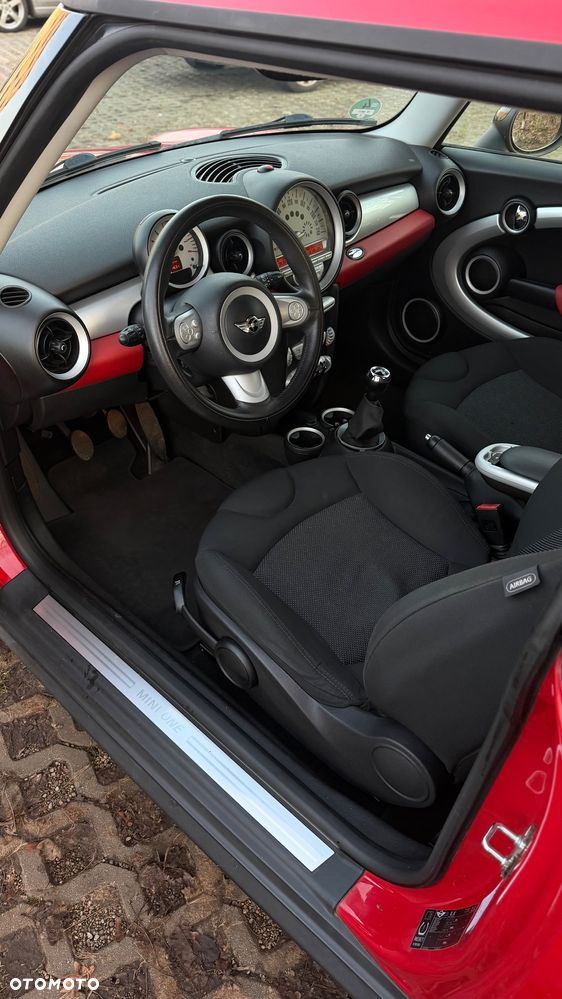 MINI ONE Standard - 27