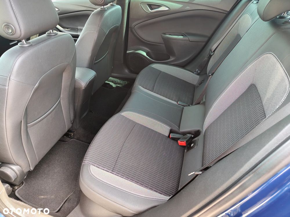 Opel Astra 1.2 T Business Elegance S&S - 26