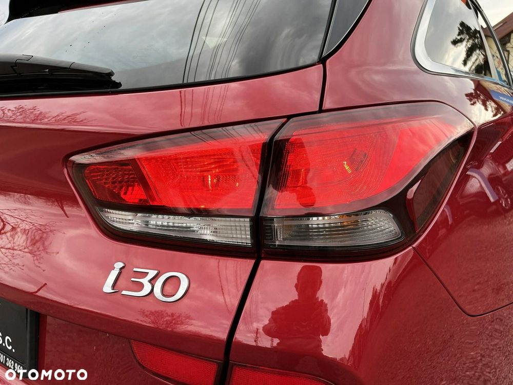 Hyundai i30 - 24