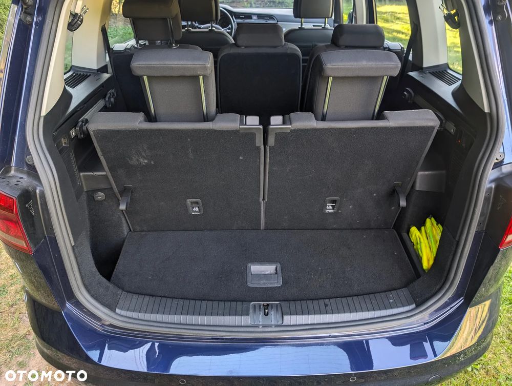 Volkswagen Touran 1.4 TSI BMT Comfortline - 11