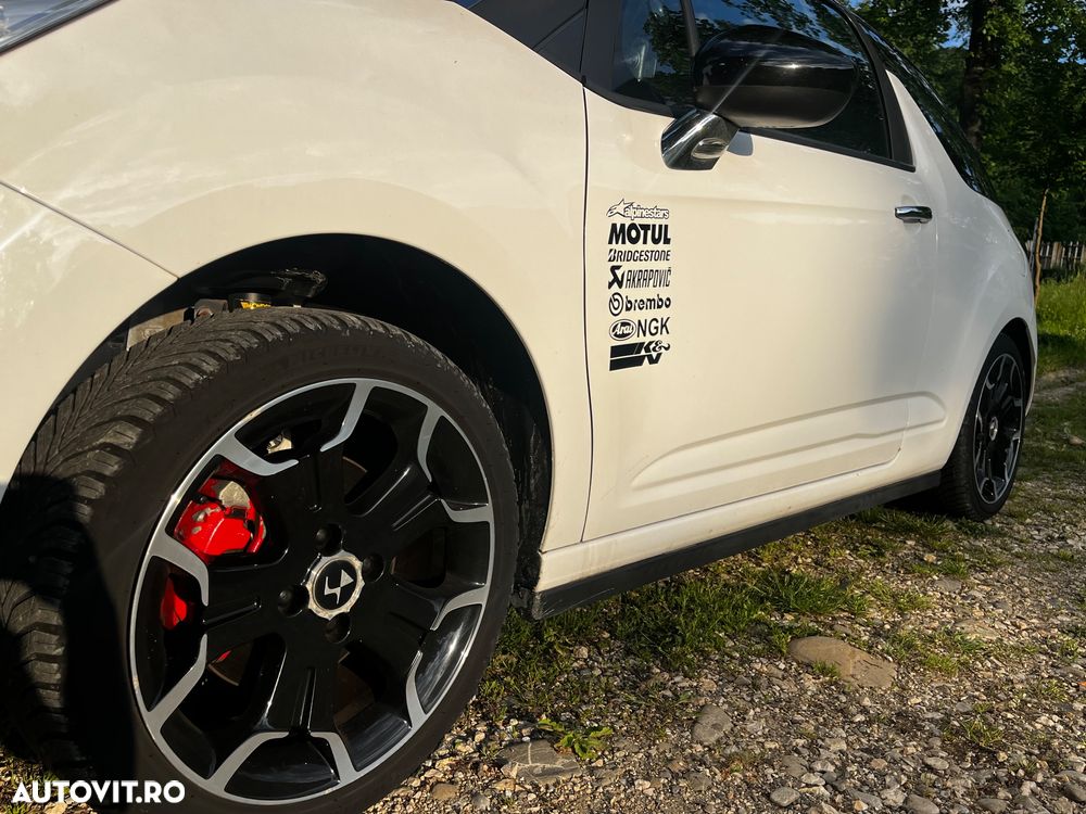 Citroën DS3 VTi 120 SoChic - 4