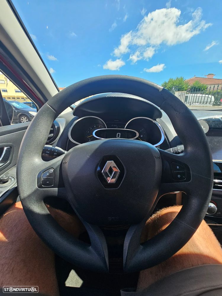 Renault Clio 1.5 dCi Dynamique S - 11