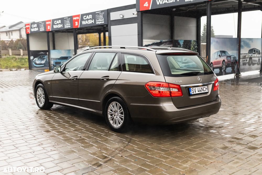 Mercedes-Benz E 250 T CDI DPF BlueEFFICIENCY Automatik Elegance - 3