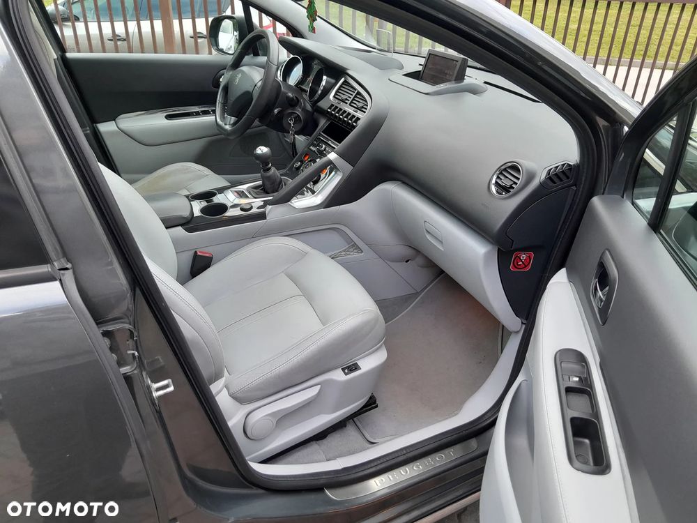 Peugeot 3008 2.0 HDi Allure - 8