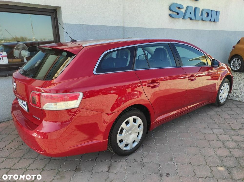 Toyota Avensis - 6