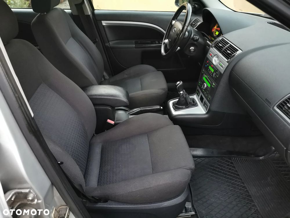 Ford Mondeo 1.8 Viva - 15
