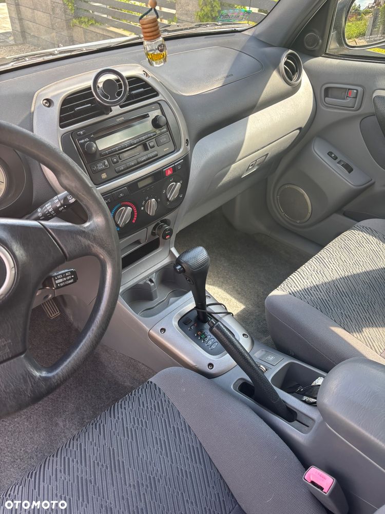 Toyota RAV4 2.0 VVT-i Sol - 15