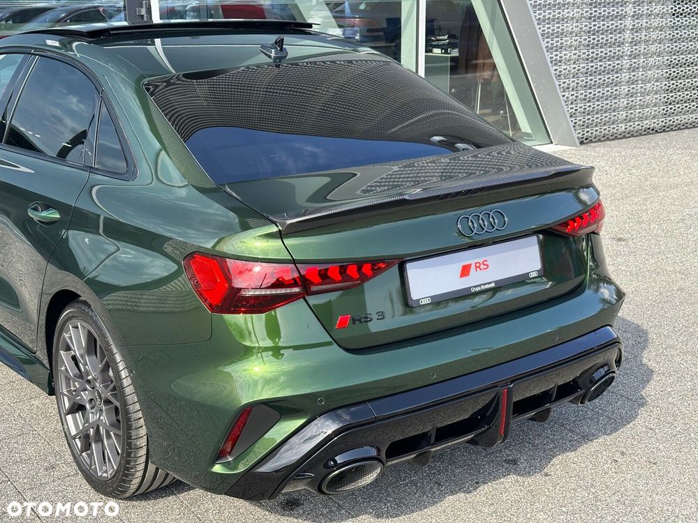 Audi RS3 Limousine - 10
