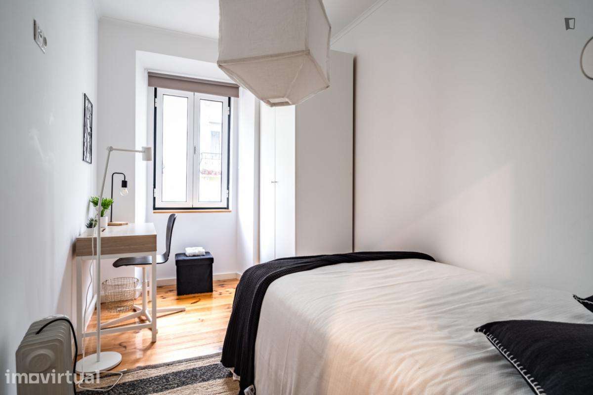 Apartamento com 2 quartos - localizado em Arroios Lisbon - Grande imagem: 2/23