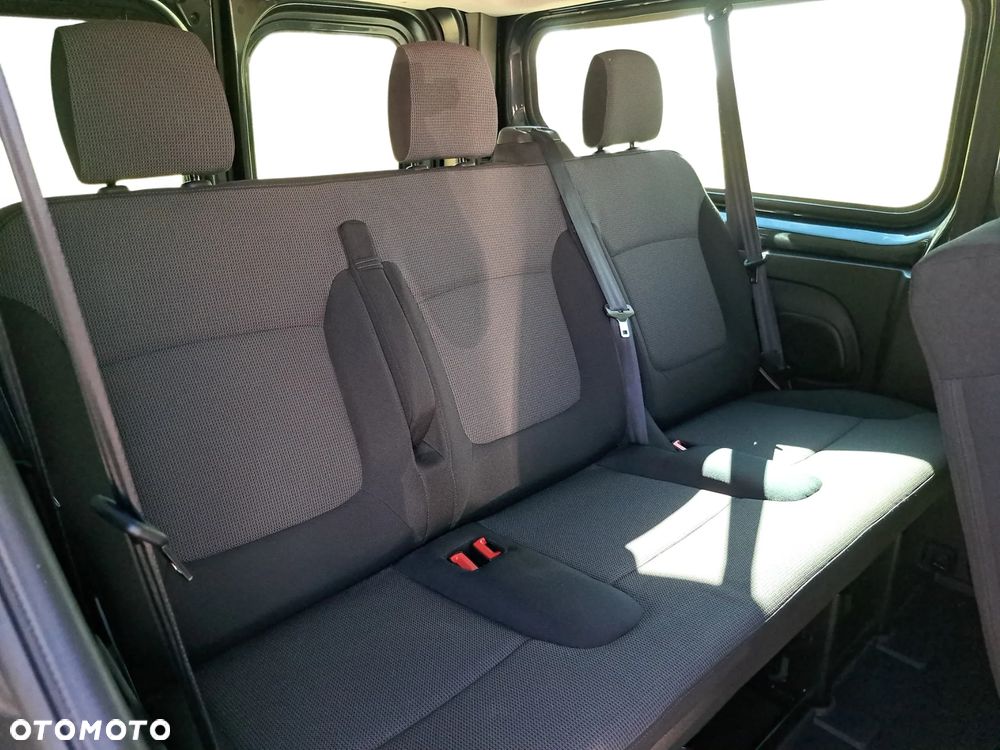 Renault Trafic 2.0 dCi - 28