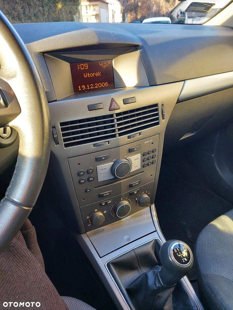 Opel Astra 1.4 - 10