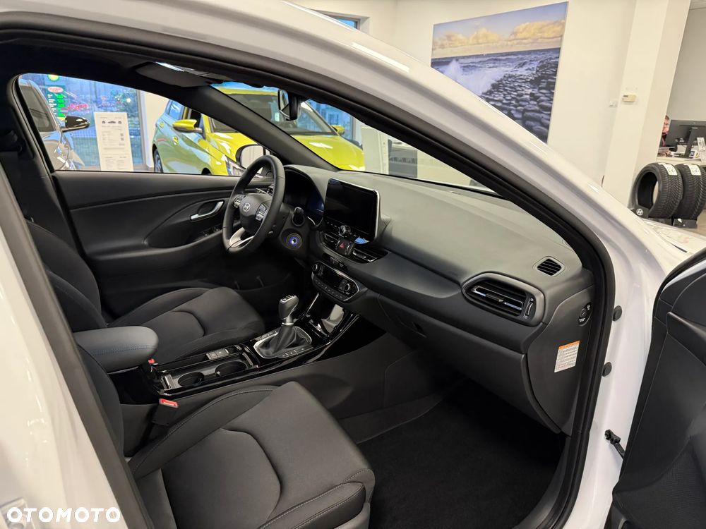 Hyundai i30 1.5 T-GDI 48V Smart - 19