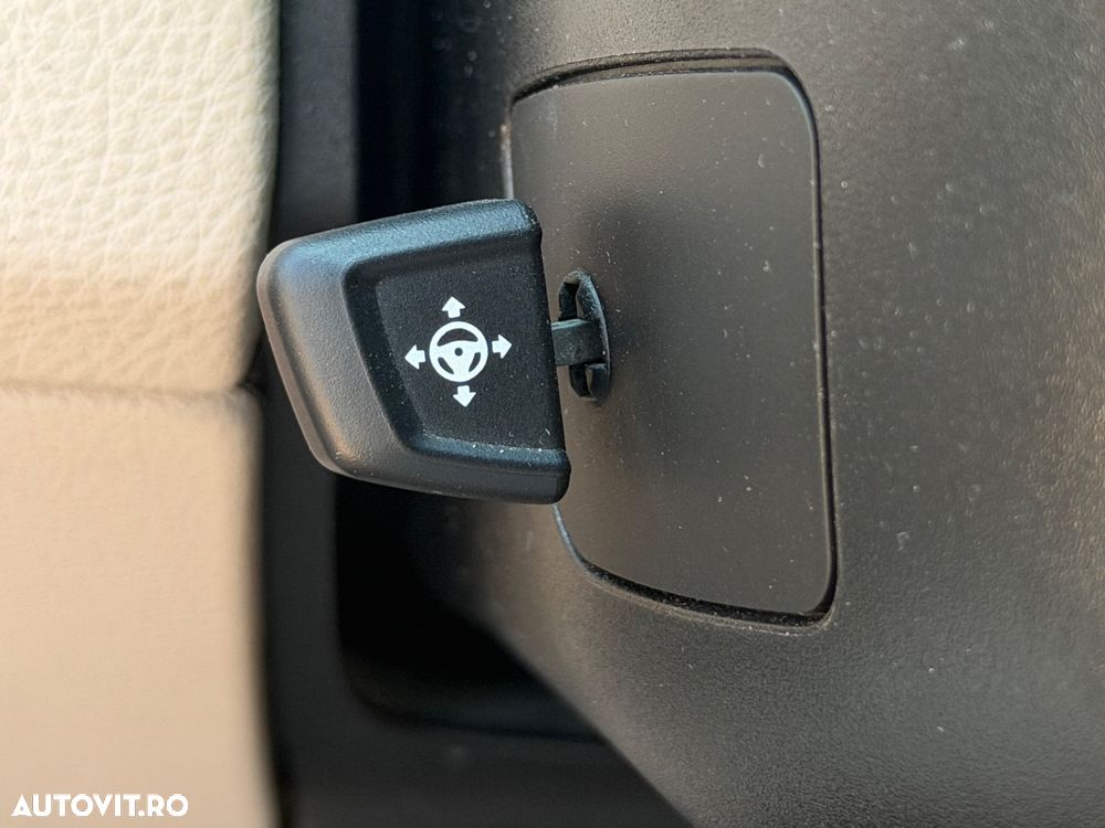 BMW Seria 5 520d Aut. - 27