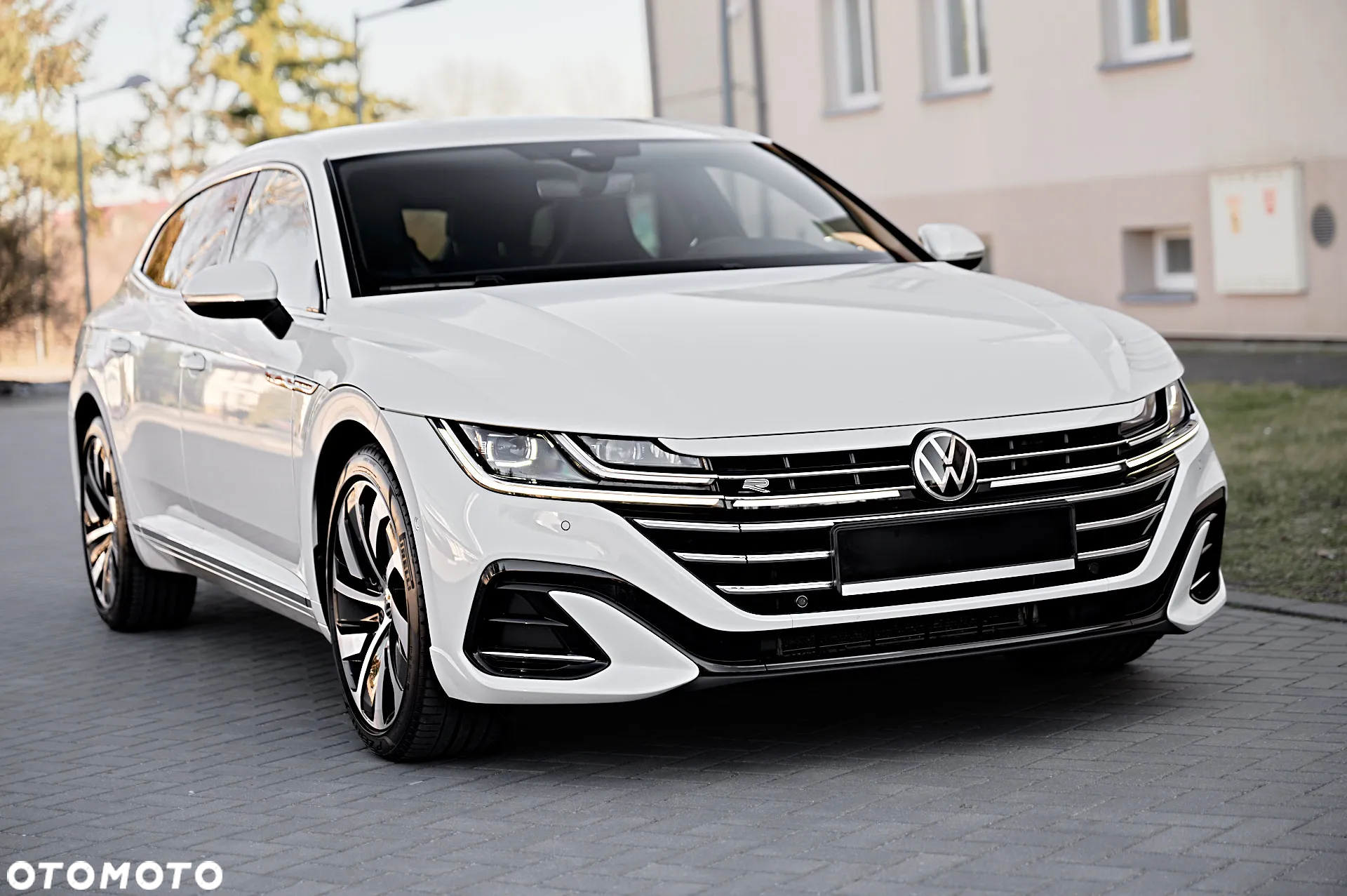 Volkswagen Arteon 2.0 TDI R-Line DSG - 19