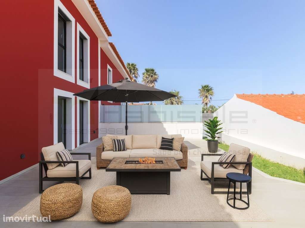 Moradia junto a Quinta da Marinha, a 1,5 Km da praia do Guincho - Grande imagem: 2/27