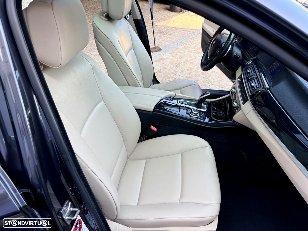 BMW 520 d Exclusive Auto 123g - 52